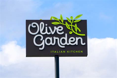 My least favorite pasta was the chain's Lasagna Classico, which contains 940 calories and costs $17. . Olivegarden near me